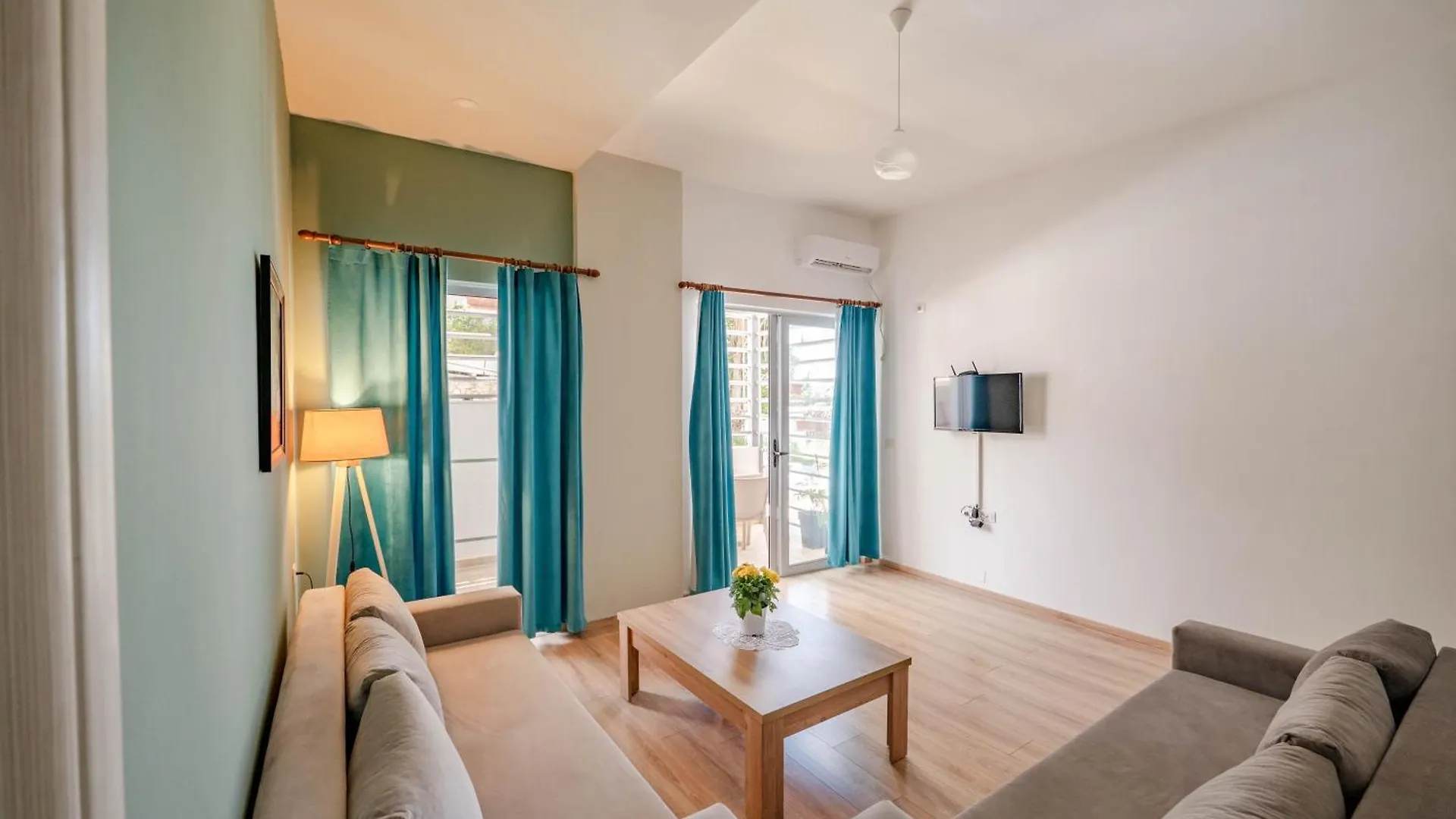 Roan Apartments Sarande
