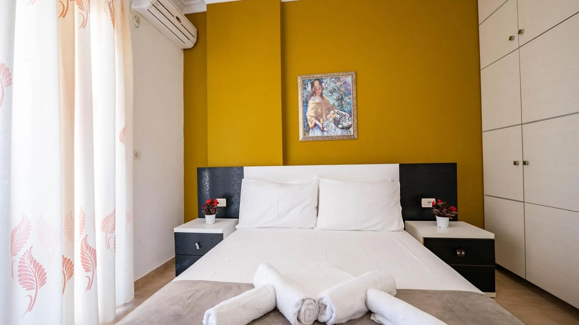 Roan Apartments Sarande