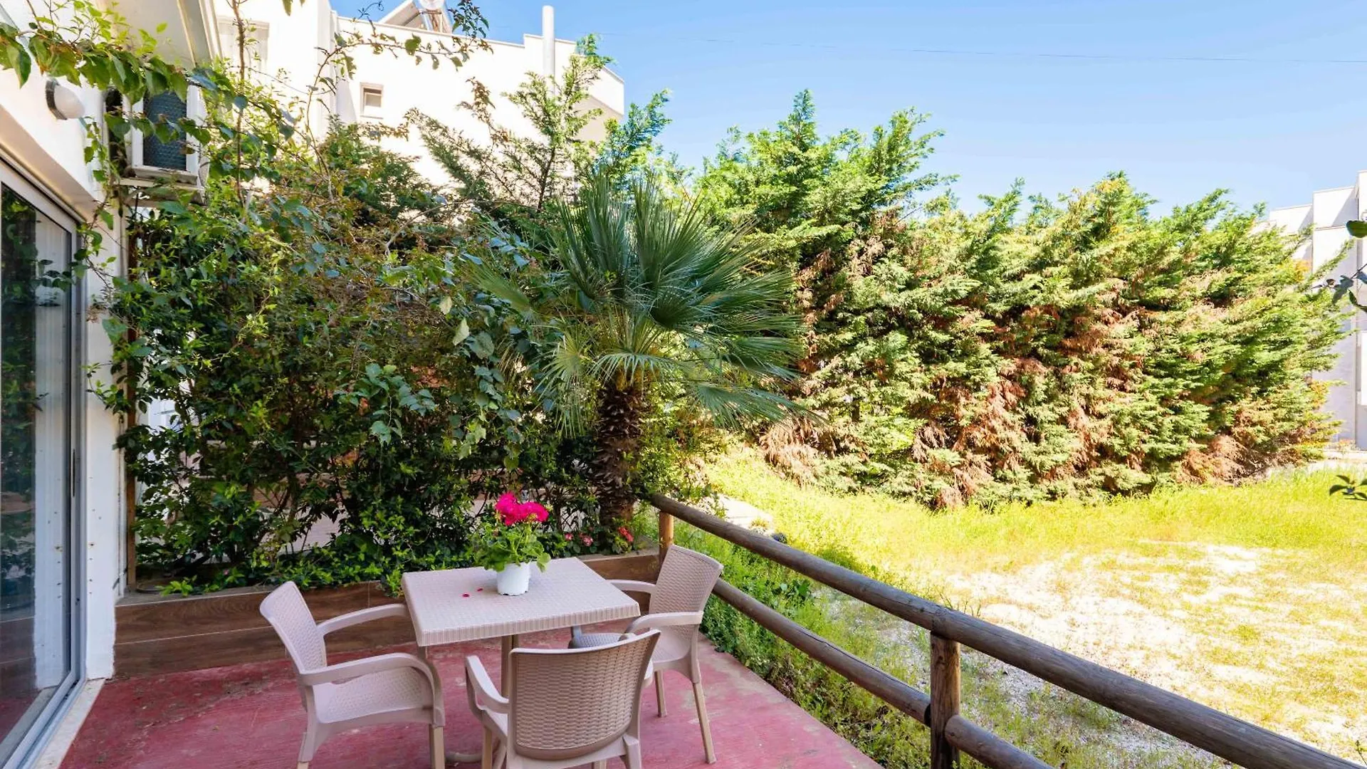 Roan Apartments Aparthotel