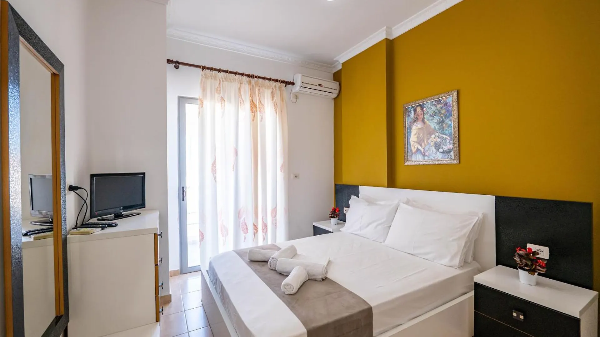 Roan Apartments Aparthotel