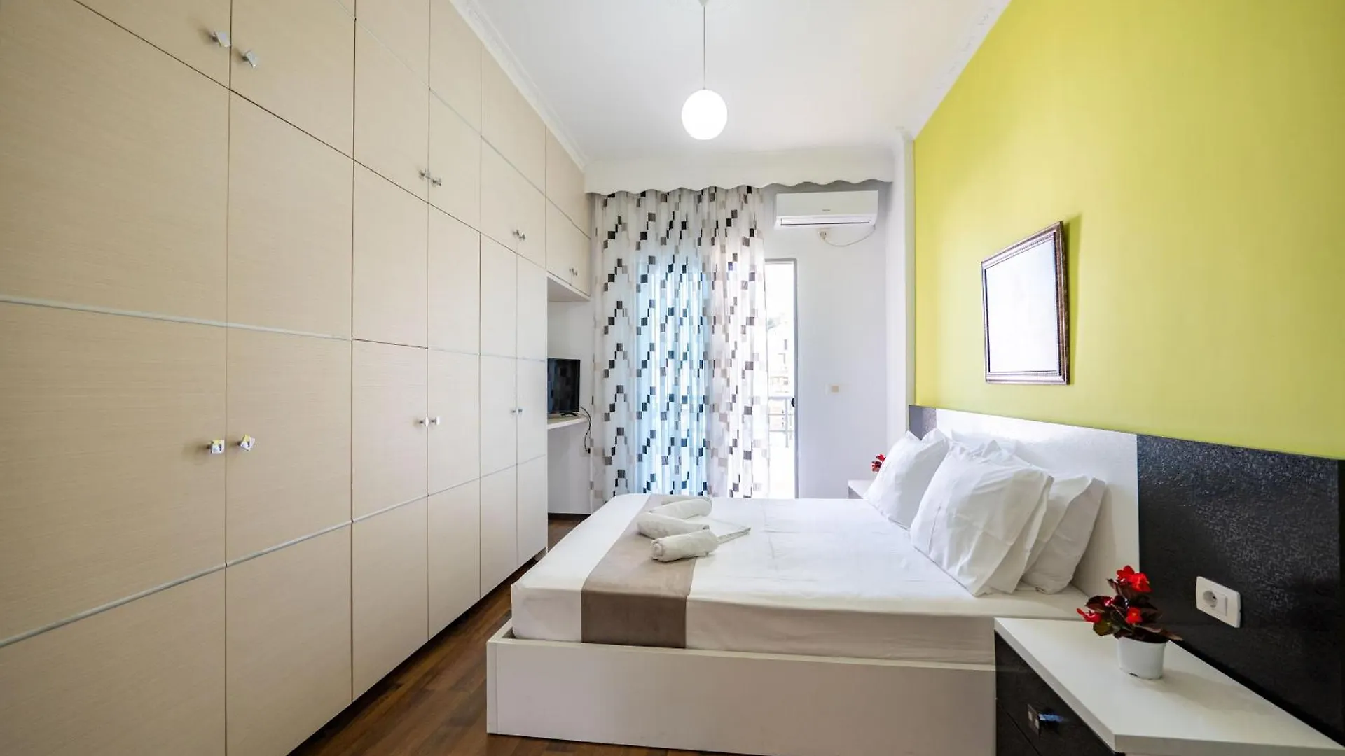 Roan Apartments 0*, Sarande Albania