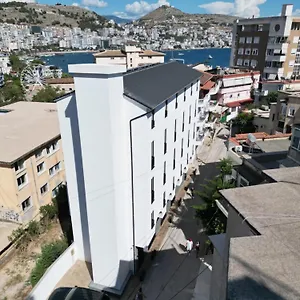 Niklas Boutique Sarandë