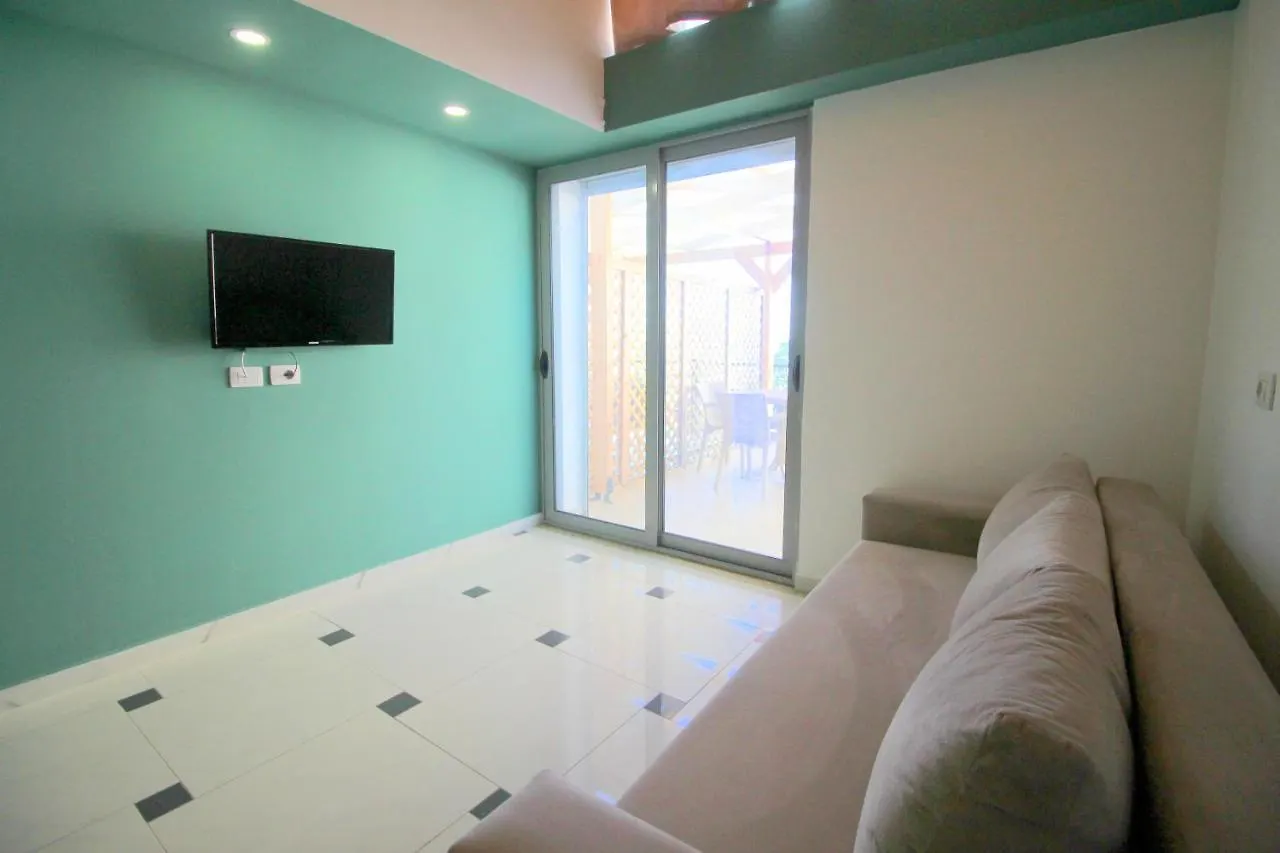 Ionian Apartments Sarandë 아파트호텔