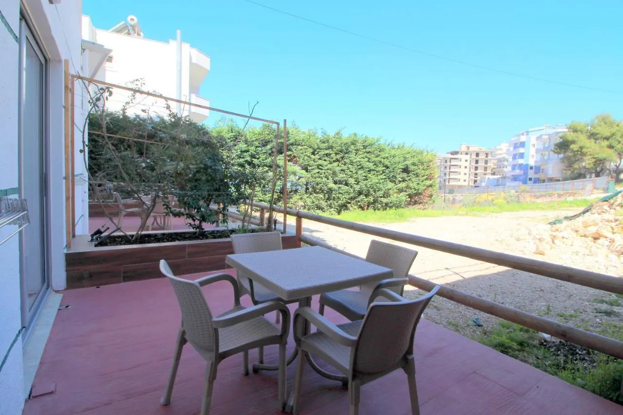 Ionian Apartments Sarandë 아파트호텔