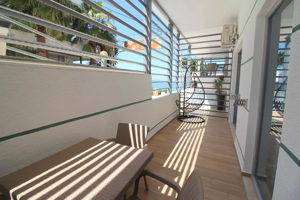 아파트호텔 Ionian Apartments Sarandë