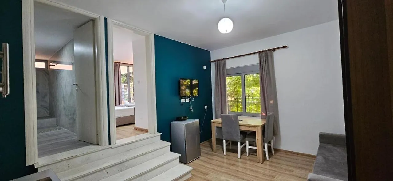 Roan Apartments Sarandë