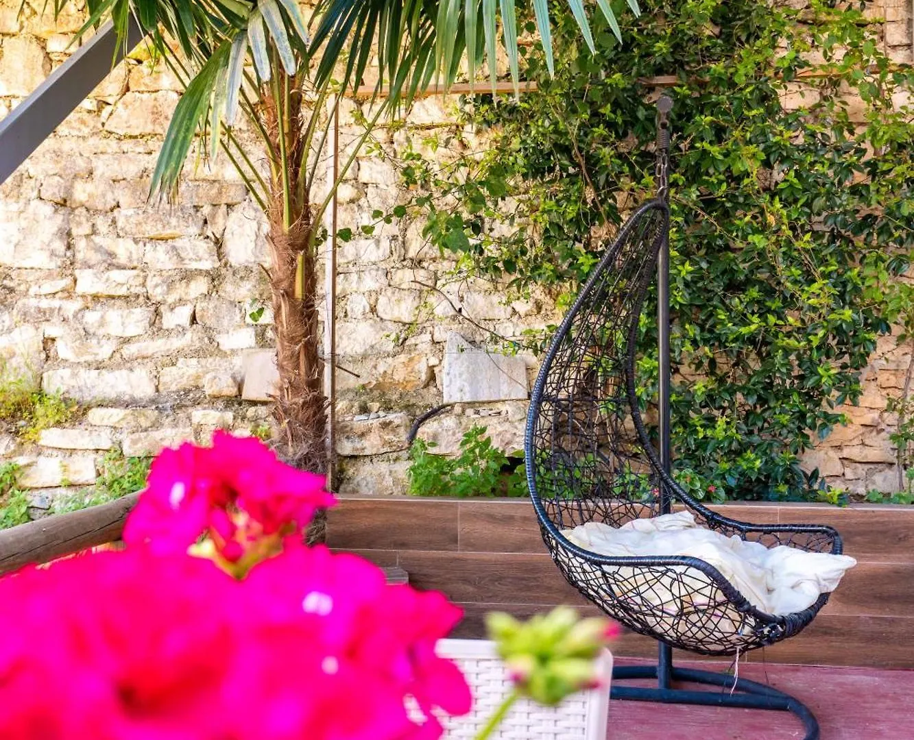 Roan Apartments Sarandë Aparthotel