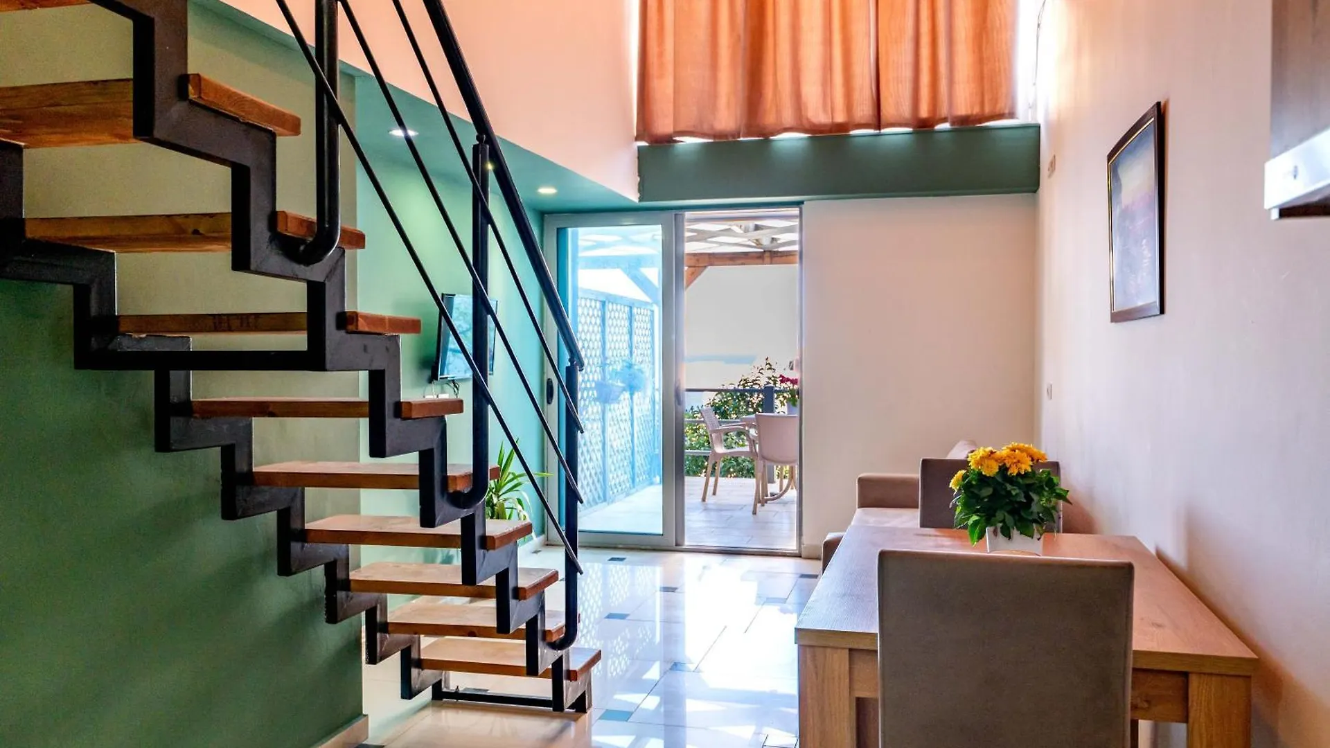 Roan Apartments 0*, Sarande Albania